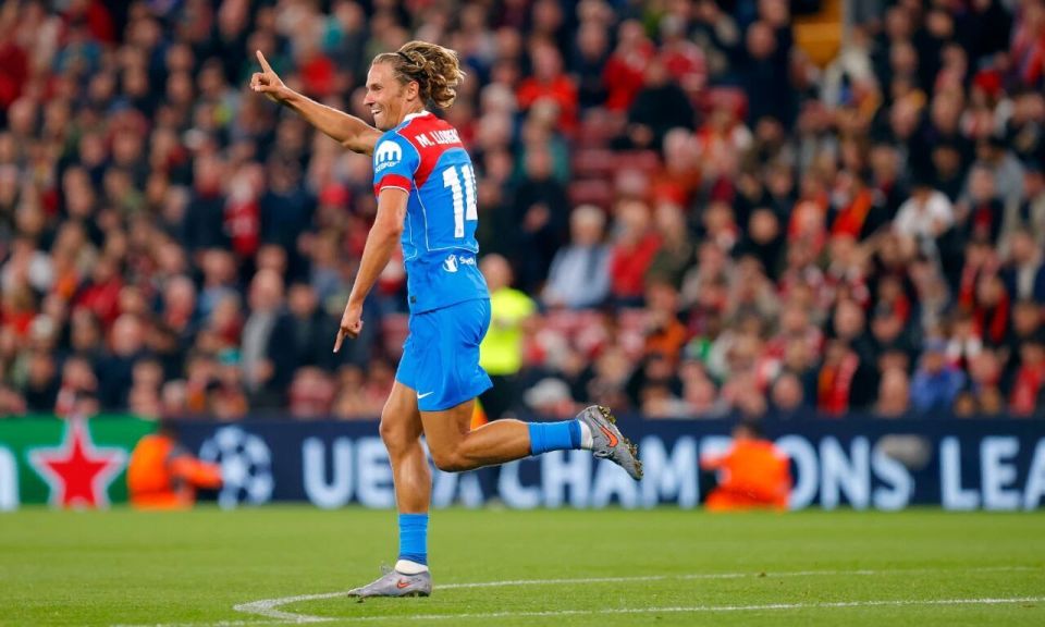 日凌晨, 射敲开利物, GVQAA 日凌晨, 射敲开利物, GVQAA